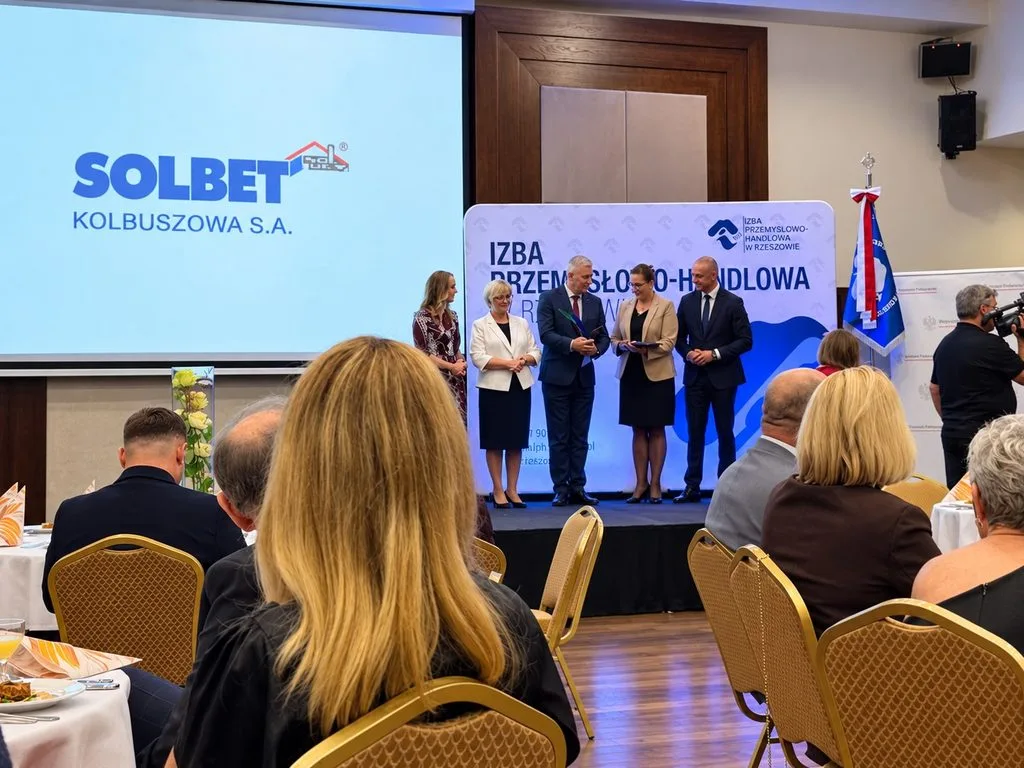 Uroczyste wręczenie wyróżnień podczas Gali Liderów Województwa Podkarpackiego